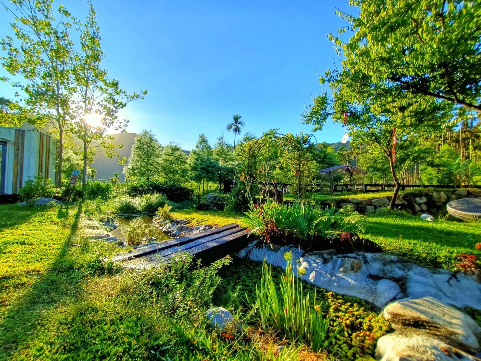 Roaming Cloud Sun Moon Lake B&B Yuchi Buitenkant foto